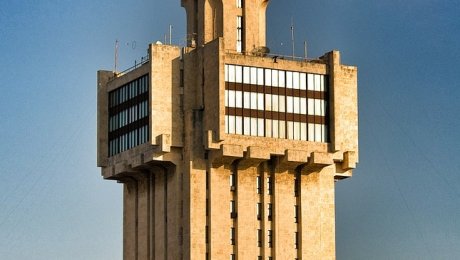 Cuba's Russian Embassy by Manuel Castro licensed under the terms of CC BY-SA 2.0