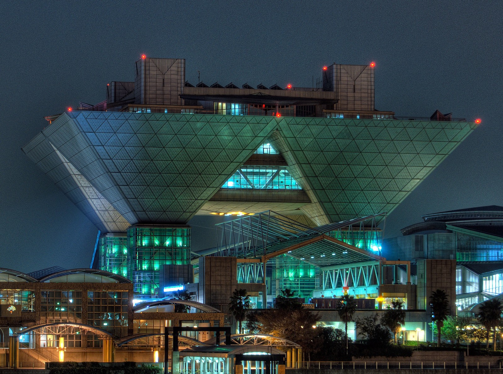 This Week's Crazy Building Tokyo Big Sight Gary Kent Real Estate